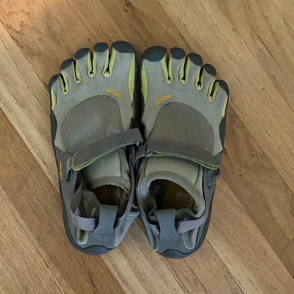 Vibram Five-Finger Grey & Yellow Running Toe Shoes Women's 39/9 - Picture 4 of 6